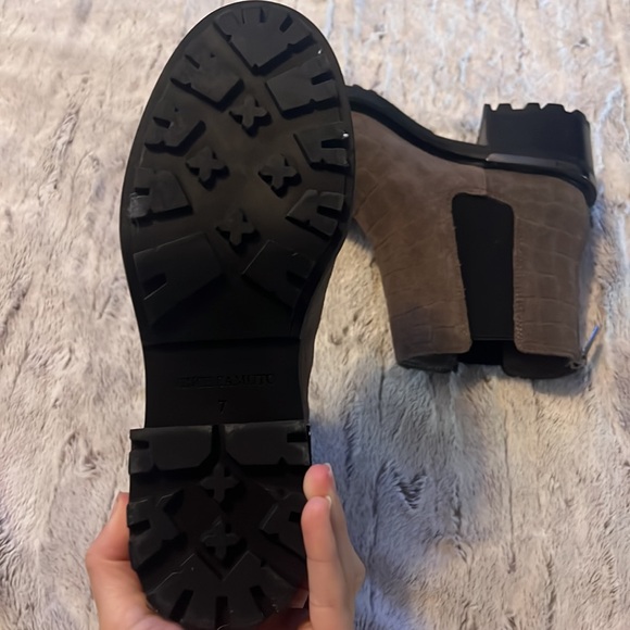 Vince camuto booties with zipper - Picture 5 of 10